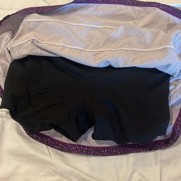Lululemon purple size 2 regular length skirt - Picture 2 of 5